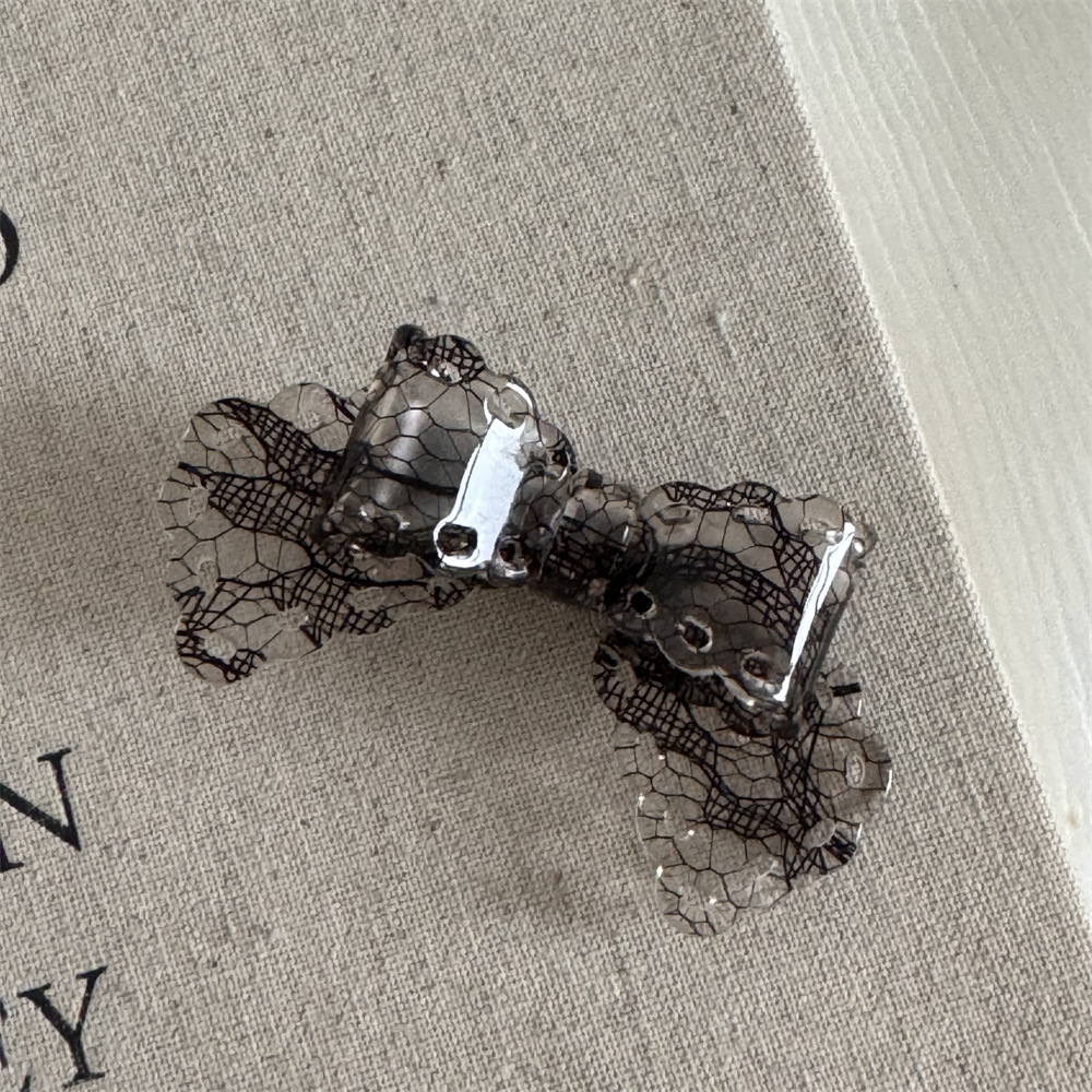 Design Sense Lace Pattern Bow Duckbill Clip All-match Distinctive Hairpin Hairband Bangs Clip Side Clip Hair Accessories_voghion.com