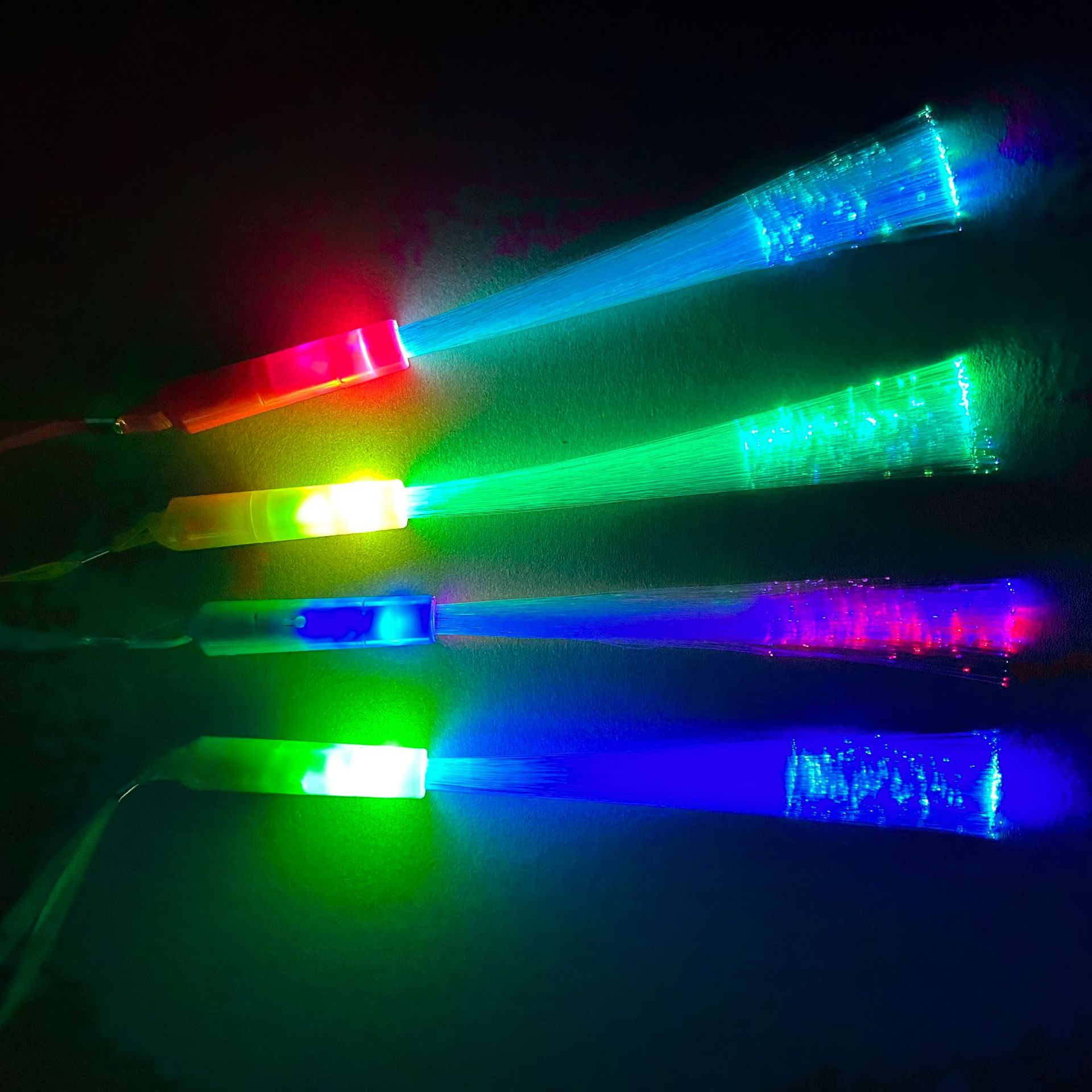 Amazon best-selling LED light sticks, light sticks, wedding light sticks with colorful flashing LED fiber sticks