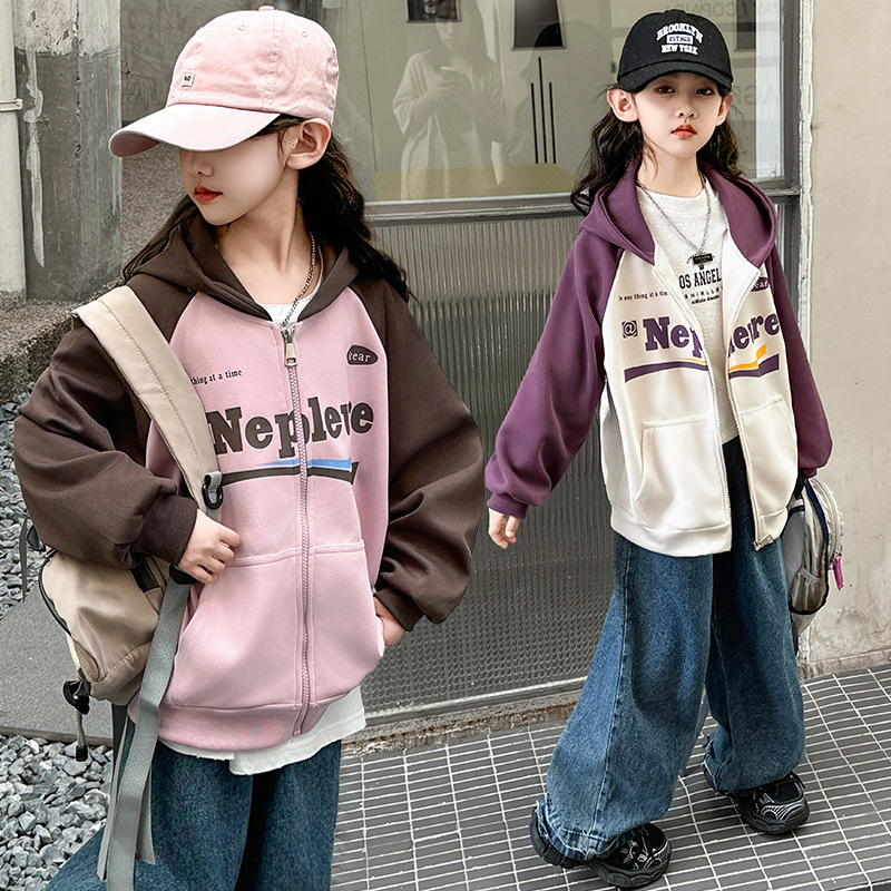 Girls' Jacket, Spring and Autumn 2026 New Style, Fashionable and Trendy, Middle and Older Children's School Style Casual Autumn Baseball Jacket Top