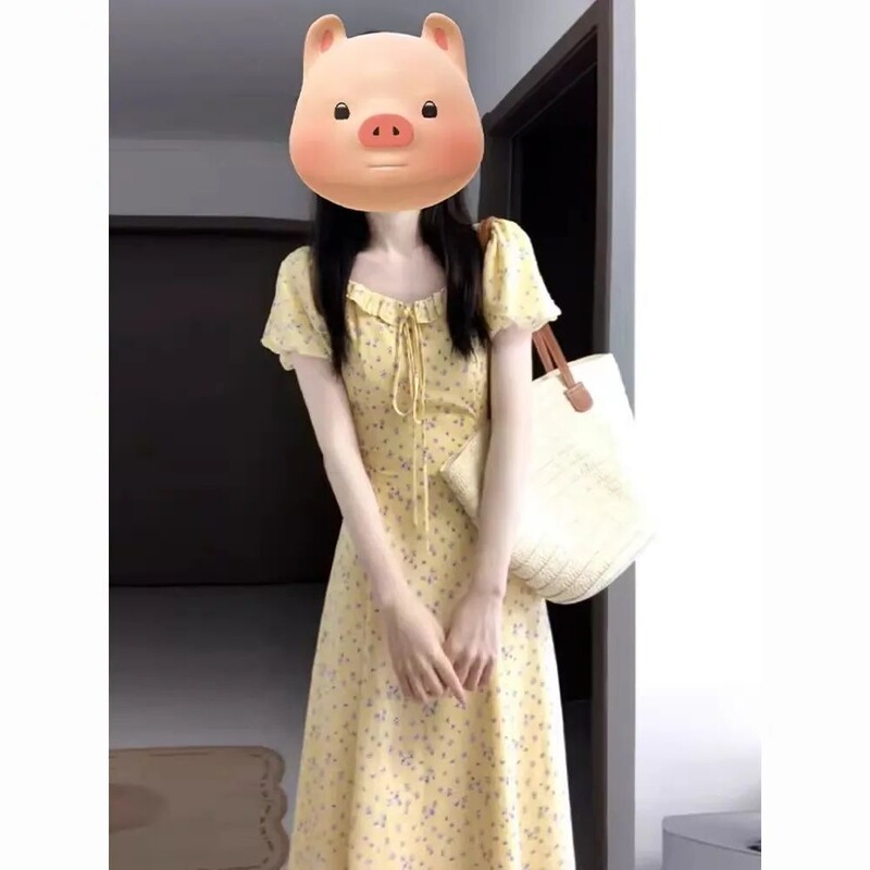 法式荷叶边泡泡袖黄色碎花连衣裙子女夏季2025新款设计感收腰长裙|undefined