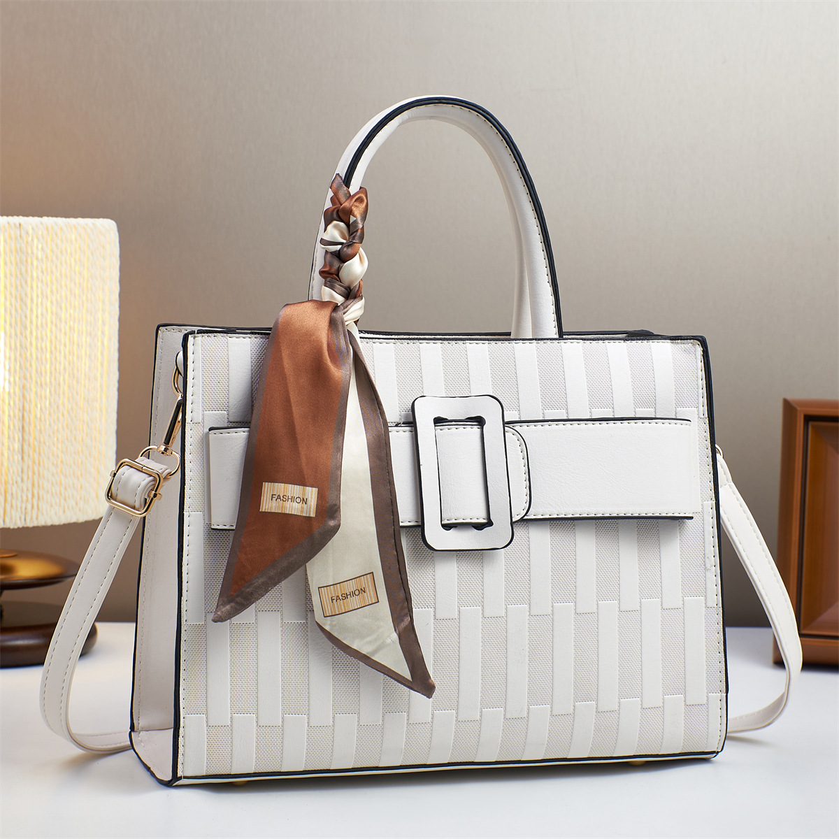 2025 bolso bandolera de todo fósforo para mujer nuevo estilo de gran capacidad, sentido de alta gama, marca atmosférica, bolso de la madre de mediana edad