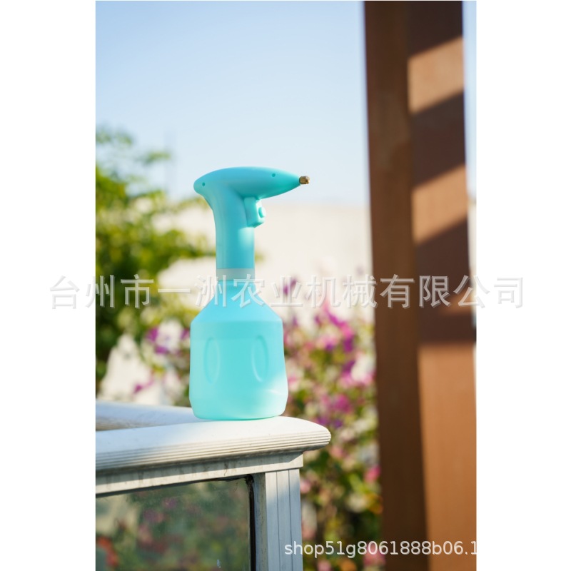 手持家用洒水壶园艺浇花电动喷壶酒精消毒小型塑料喷雾器厂家批发