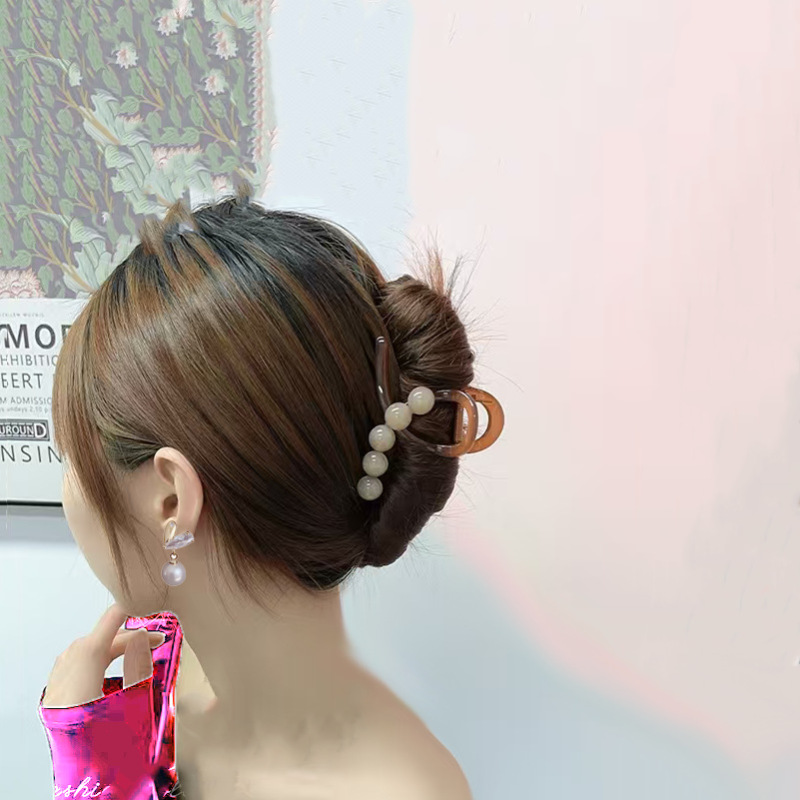 新しいレトロな琥珀の真珠のヘアピン、ハイエンドの透明な茶色のサメクリップ、絶妙で多用途の女性用ヘアアクセサリー卸売|undefined