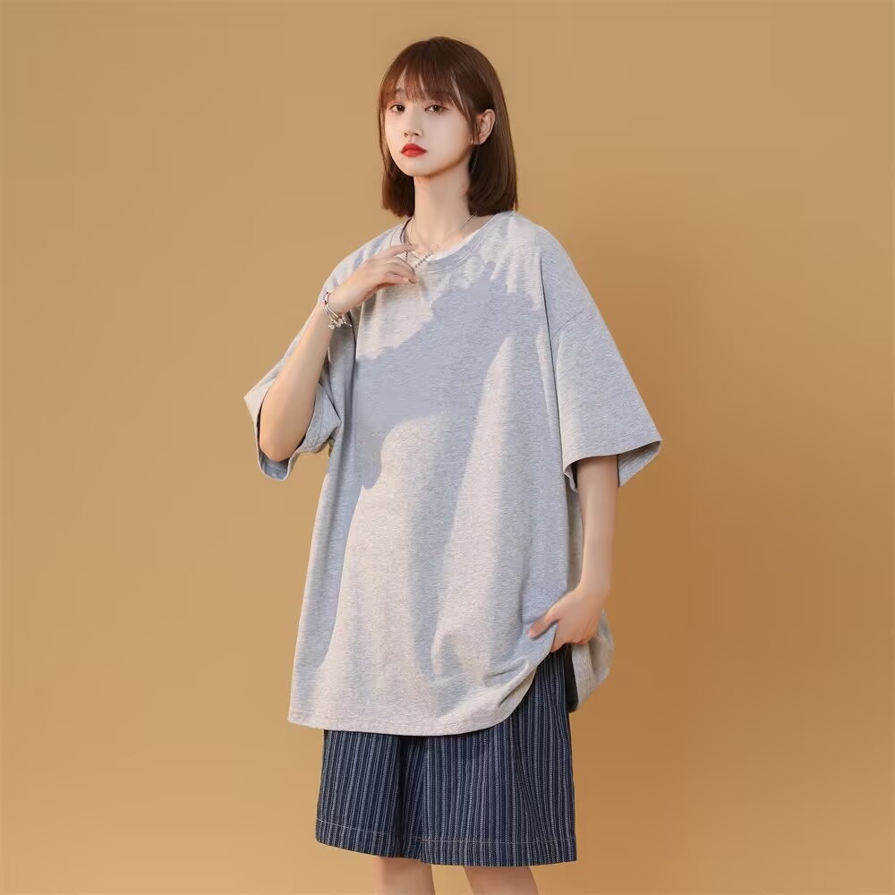 밝은 회색
