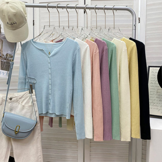Gentle Small V-neck Chic Design Sense Niche Ice Silk Knitted Cardigan Women's Spring and Summer Air-conditioning Shirt Short Coat Top