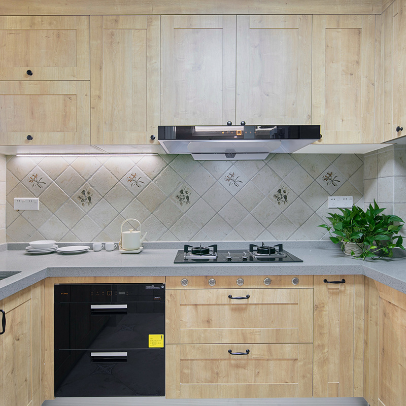 Liyuan Wood Industry 2022 Trendy Light Luxury Modern Style Solid Wood Home Customized Solid Wood Wooden Door Wood Decorative Panel Cabinet