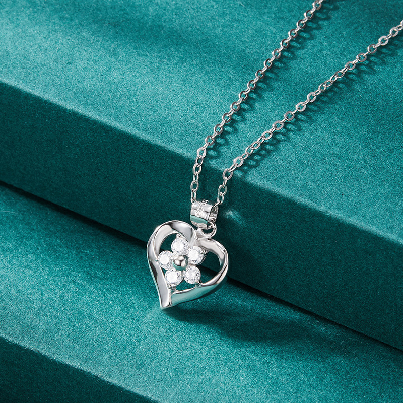 Fashionable accessory heart shaped