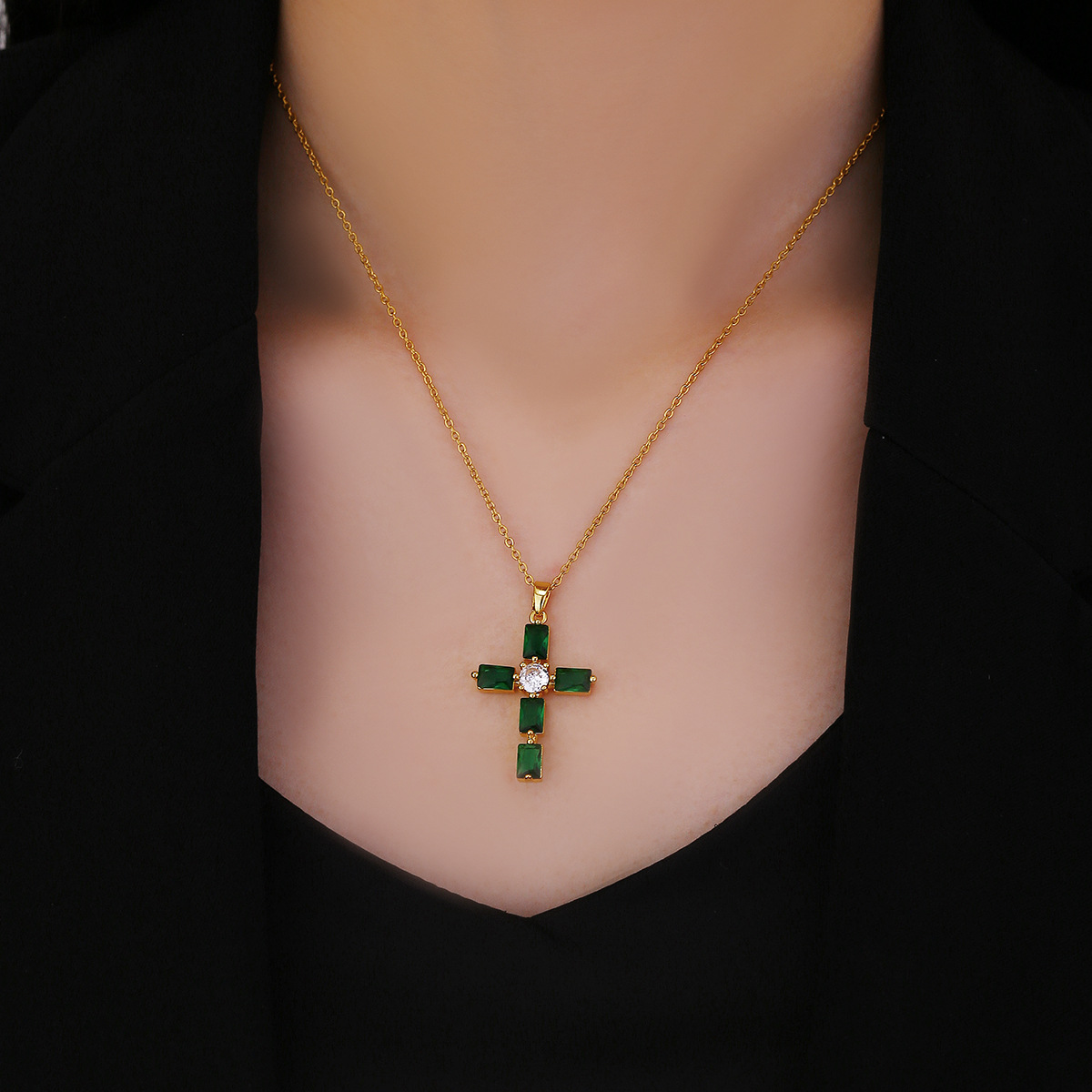 Retro Simple Style Cross Stainless Steel Plating Inlay Zircon Pendant Necklace display picture 1