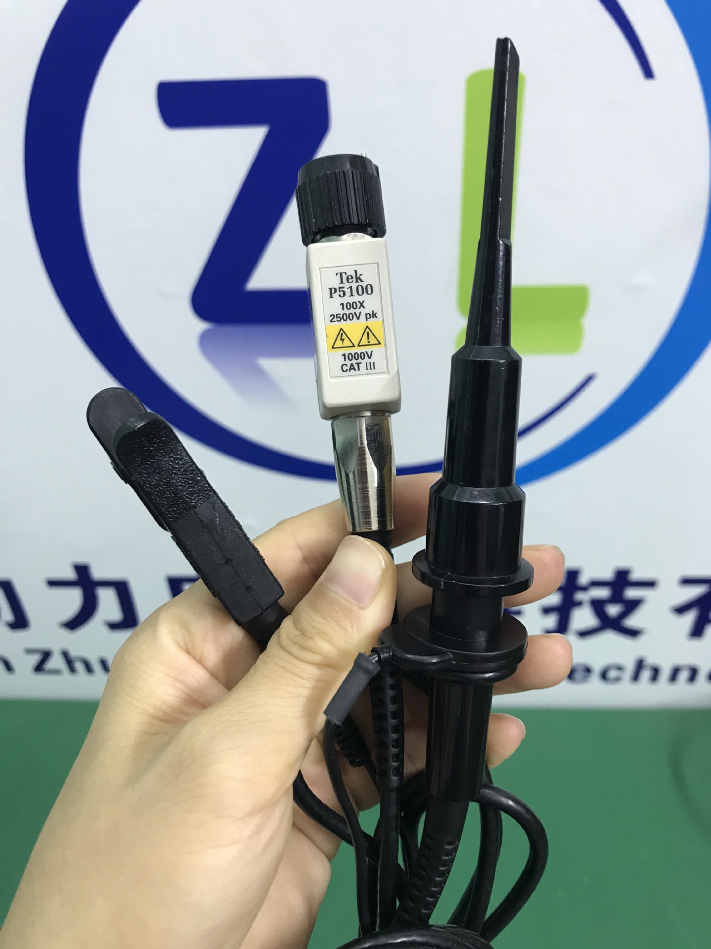 出售泰克无源高压探头P5100A P5100电压探头P5100A P6015A