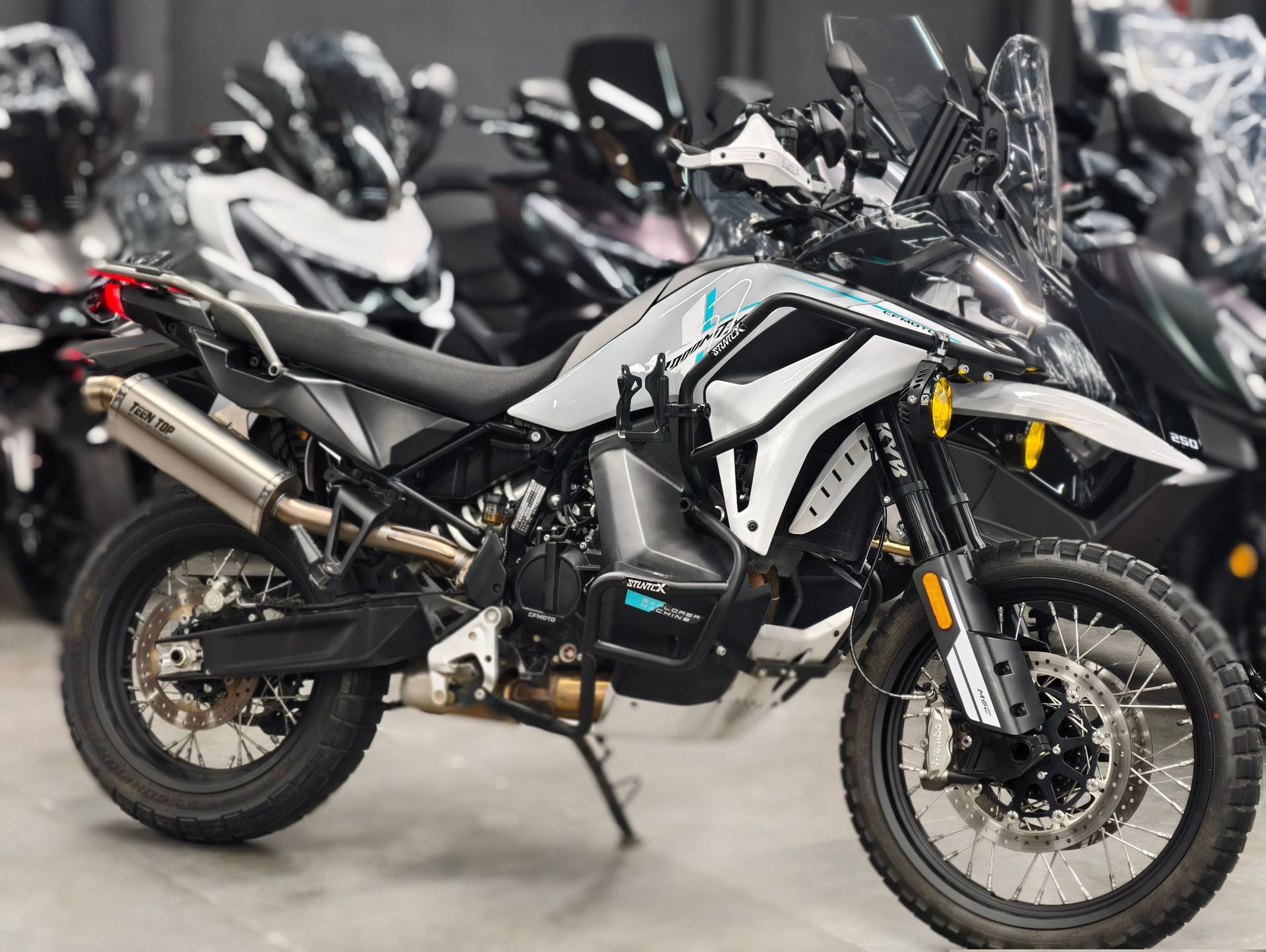 Suitable for Cfmoto Motorcycle Stainless Steel Exhaust Pipe 800Mtx 1000Mtx Mid-Tail Connection to Original Front Section 2025+