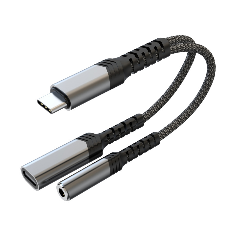 Typecは3.5イヤホンの配線を回転します。