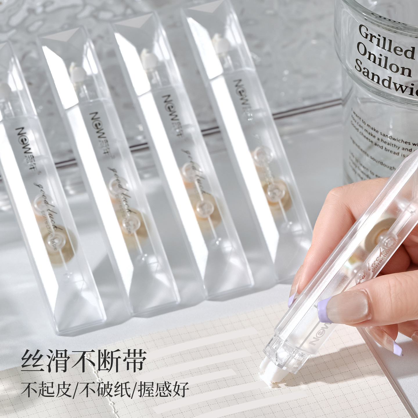 Cinta de corrección en forma de bolígrafo transparente La cinta de corrección especial para estudiantes es sedosa y suave con cinta de corrección de gran capacidad en stock