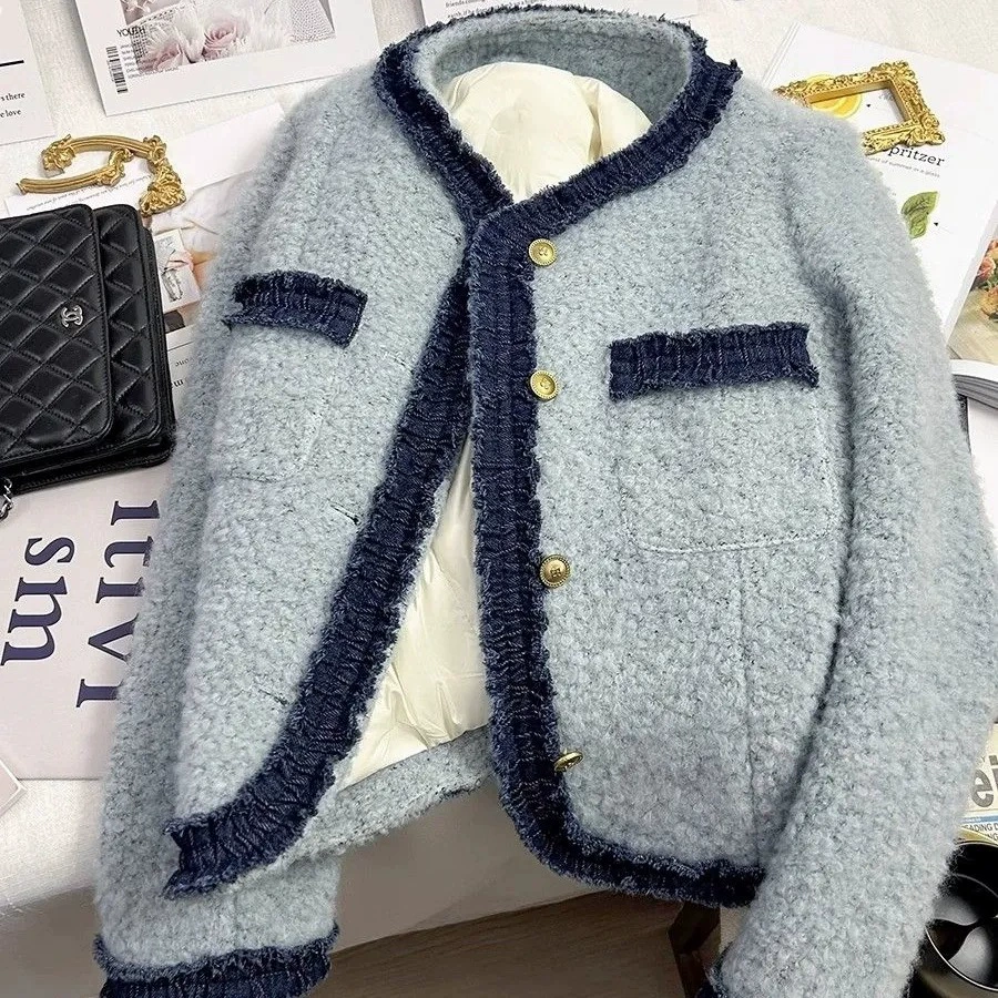 Синяя сшитая французская небольшая ароматная куртка короткая куртка 2024 осень и зима новый темперамент дикий пуховый хлопчатобумажный топ