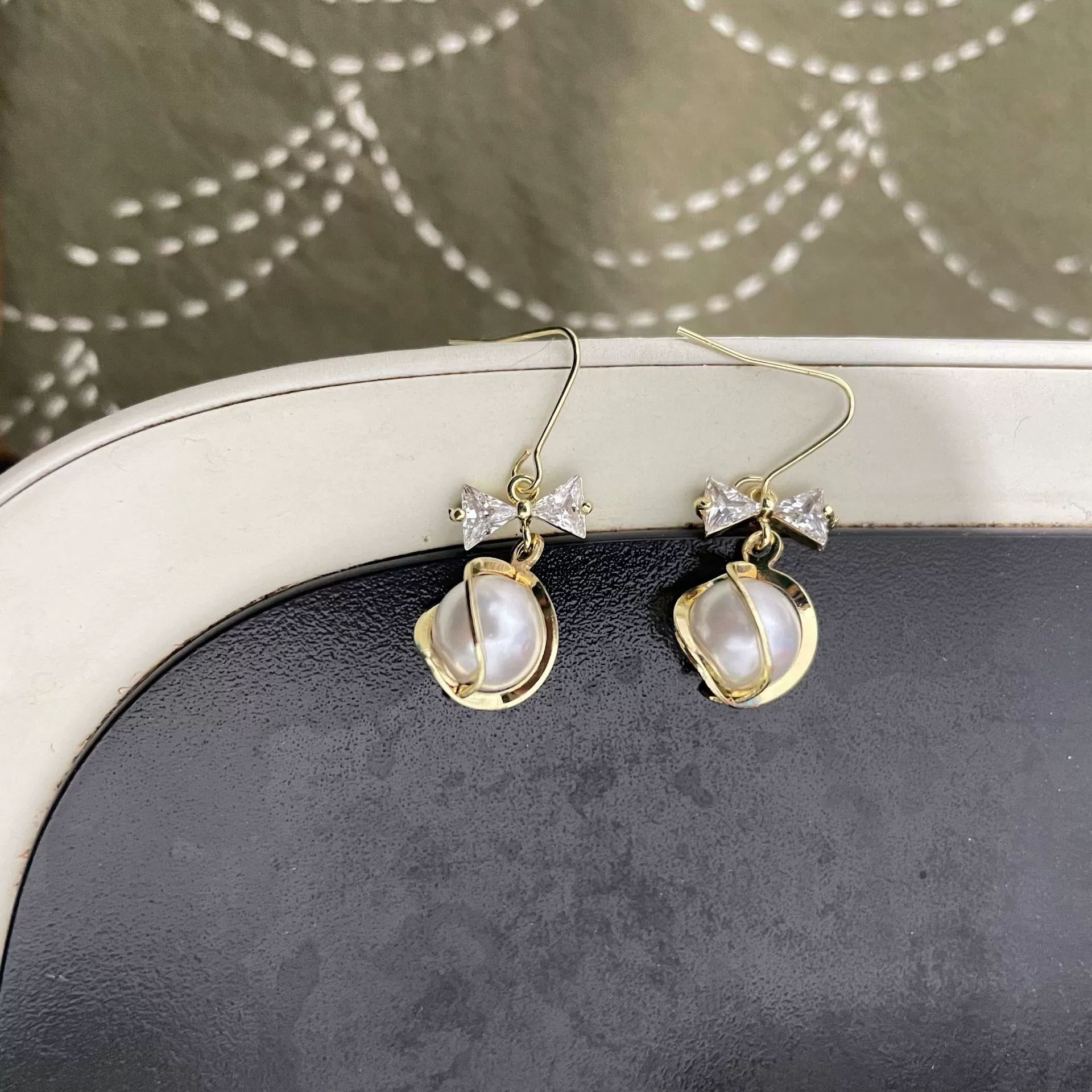 Earrings with zircon with bow, silver 925 sample, cat's eye, internet celebrity