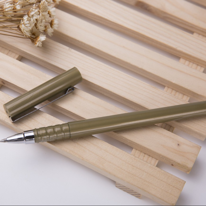 Bolígrafo de publicidad de color neutro personalizado LOGO bolígrafo de agua de carbono color caramelo bolígrafo neutro personalizado bolígrafo de firma de agua