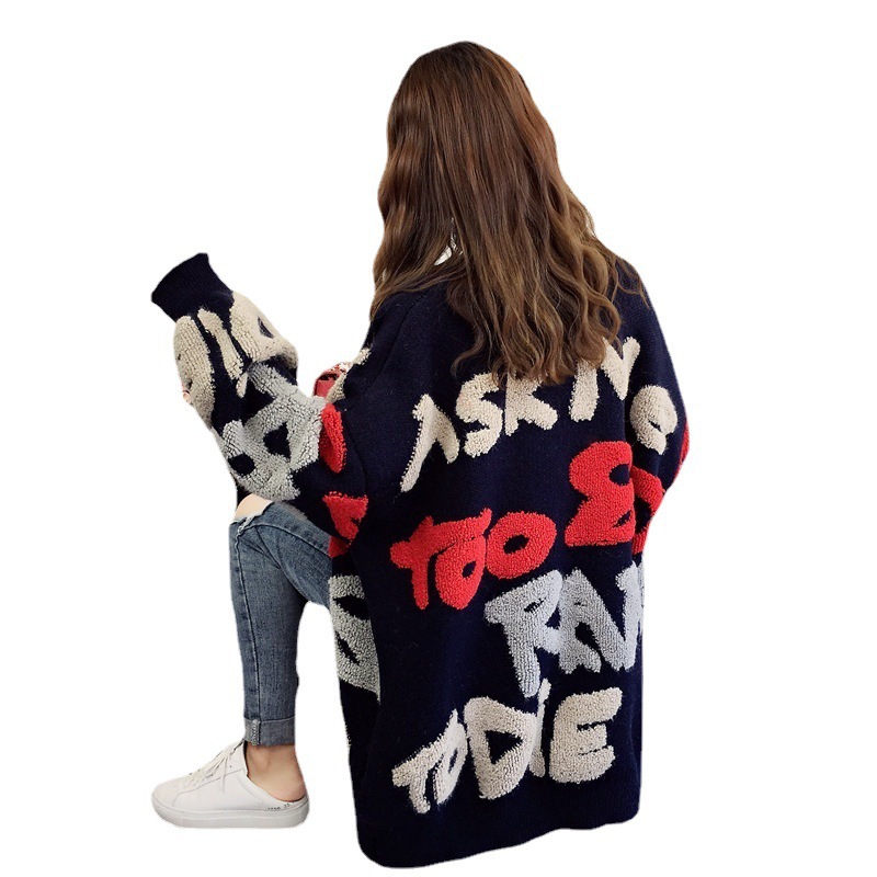 2023 primavera y otoño nuevo abrigo de mujer suelta estilo perezoso carta con cuello en V de longitud media de un solo pecho cardigan de punto para las mujeres