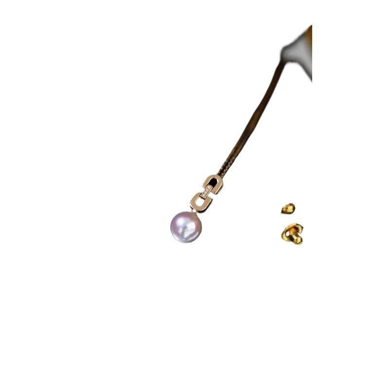 Japanese import fashionable fresh design brand pendant from pearl