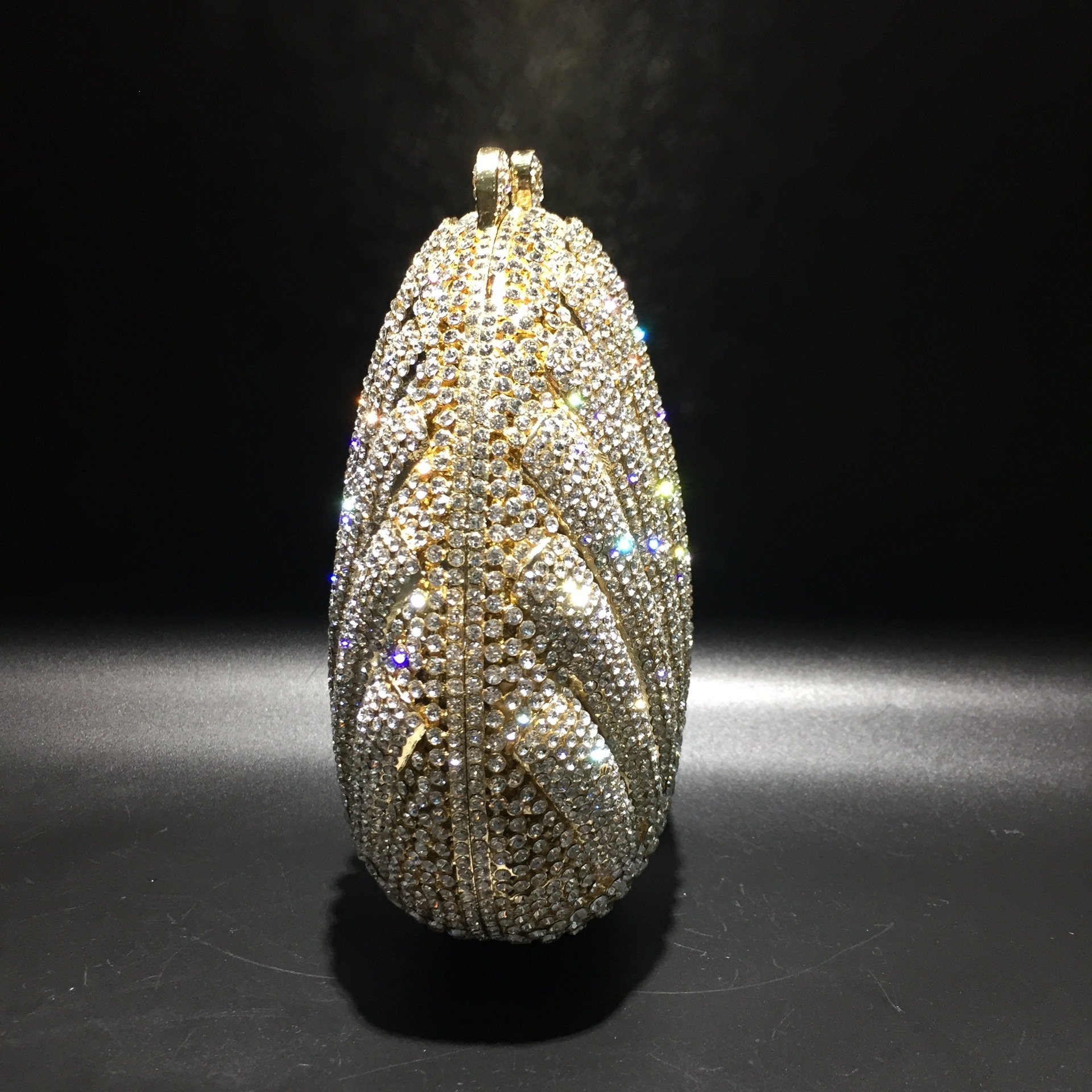 * Transfronterizo hueco metal cristal paquete de cena Aliexpress paquete de diamantes en forma de concha de mano paquete de diamantes duro