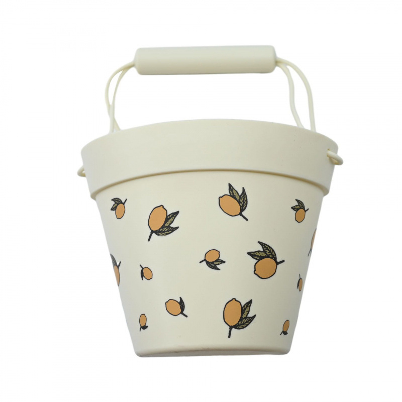 Los fabricantes venden al por mayor cubos de playa, cubos de pesca, cubos de plástico, juguetes para niños