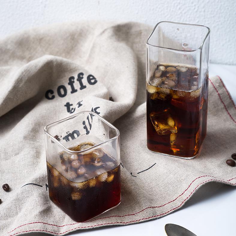 Venta al por mayor multi-especificación cuadrado de vidrio transparente de una sola capa taza de vidrio de borosilicato doméstico jugo de leche taza de café