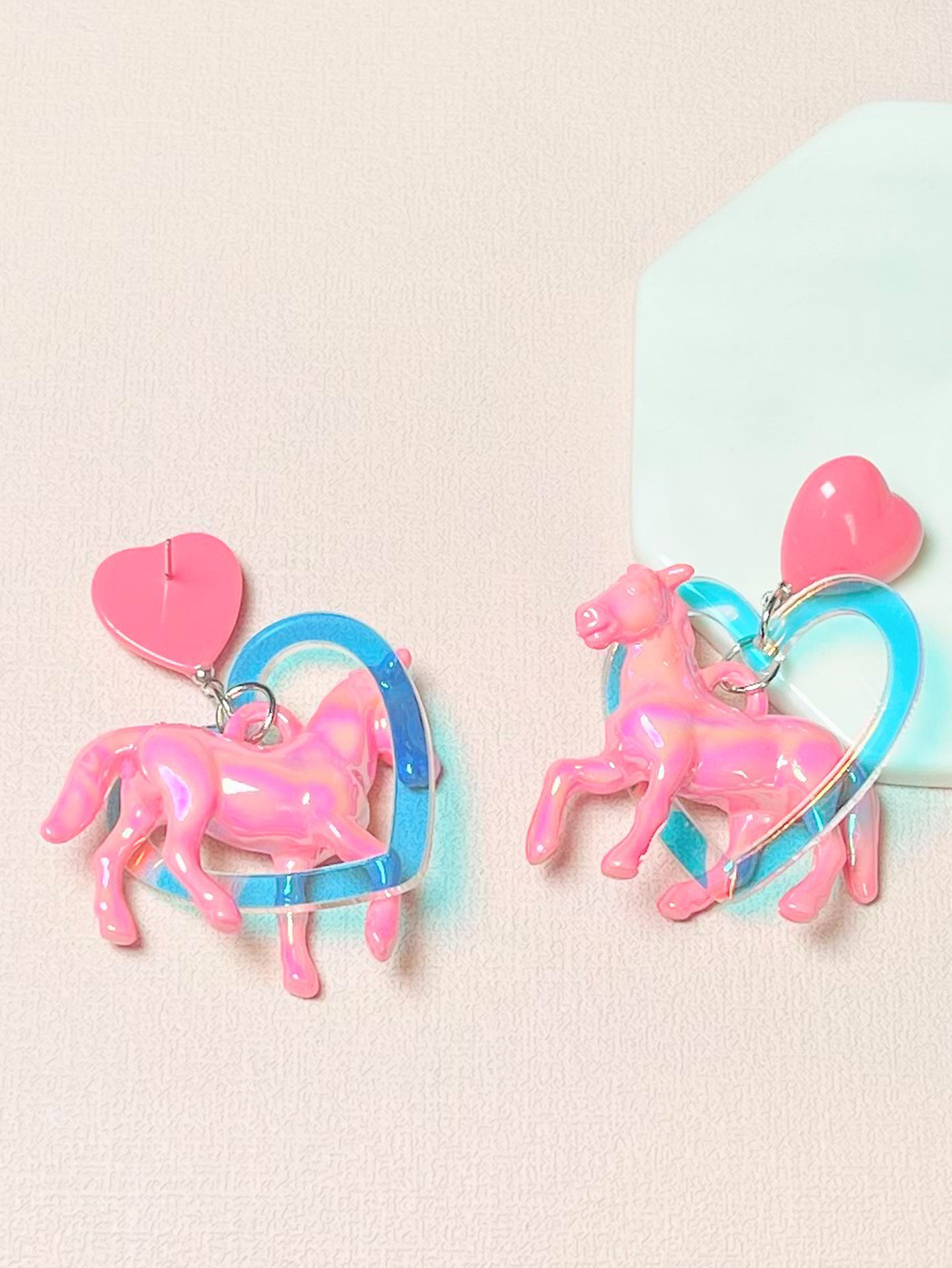 20g Weight Drop Earrings Classification 1 Pair Quantity Wedding, Carnival, Birthday Occasion Acrylic Material Heart Shape, Horse Pattern Women's Gender Retro Style 1 Pair Retro Heart Shape Horse Arylic Drop Earrings 7