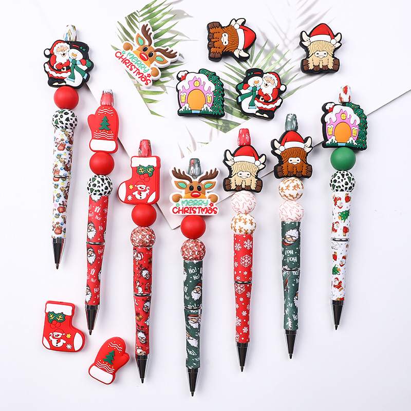 新しいクリスマスのシリコンの漫画のビーズのビーズのDIYの装飾品のサンタクロースの焦点のビーズの雪だるまのビーズの卸売り