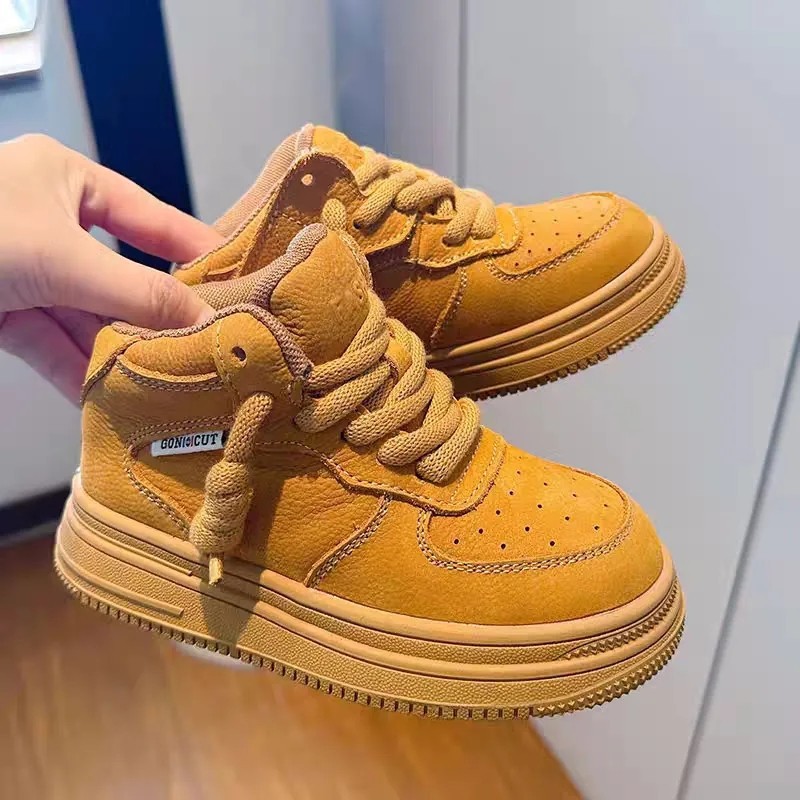 Zapatos deportivos para niños, zapatos de skate de alta altura para niños, otoño 2025 nuevos zapatos blancos para niñas, zapatos casuales con suela suave para niños grandes