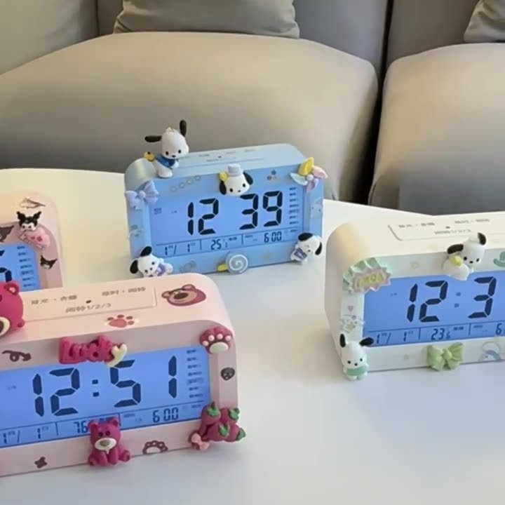 KULOMI 장식 시리즈 충전식 전자 알람 시계는 싱글 및 더블 휴식 데스크탑 귀여운 새로운 어린이 전자 시계가 될 수 있습니다.