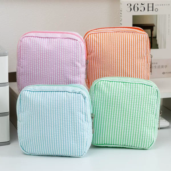 Cross-Border New Style Bubble Gauze Makeup Bag, Travel Cosmetics Striped Storage Bag, Menstrual Pad Storage Pouch
