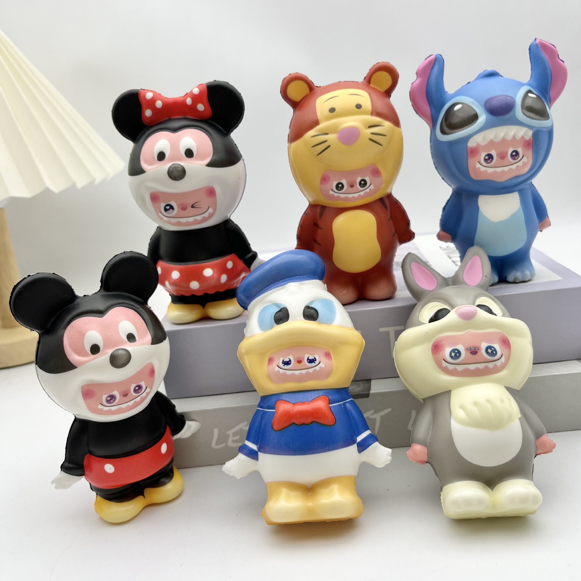 New Disney Labubu Pinch Decompression Toy Slow Rebound Vent Decompression Artifact Kidsren's Toy Gift