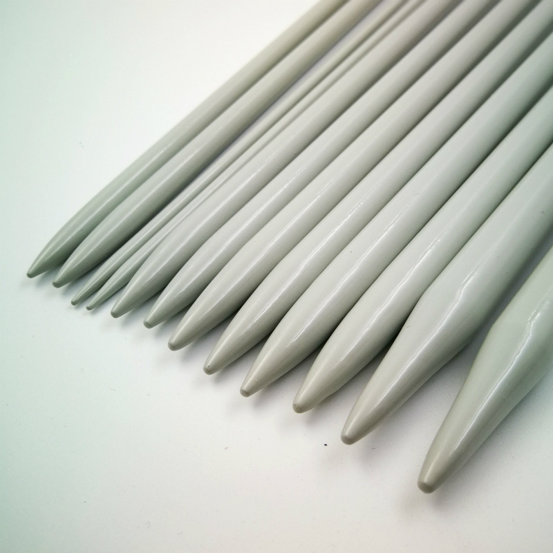 Herramienta de tejido Aguja de suéter de aluminio de un solo cabezal Aguja de barra de aluminio Aguja de bufanda Aguja de suéter de pintura en aerosol de aluminio Aguja de barra de una sola punta