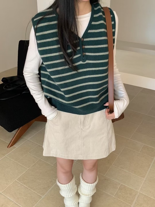 条纹撞色v领纽扣针织马甲女2025秋季新款复古宽松百搭毛衣背心|undefined