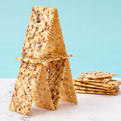 Chia Seed Tricolor Quinoa Soda Crackers High Dietary Fiber Sugar-Free for Pregnant Women Satisfying and Filling