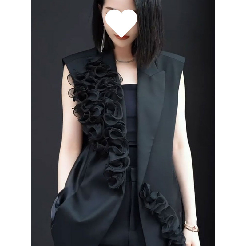 小香风黑色马甲外套女2025新款立体花朵V领马夹上衣+短裤两件套装|undefined