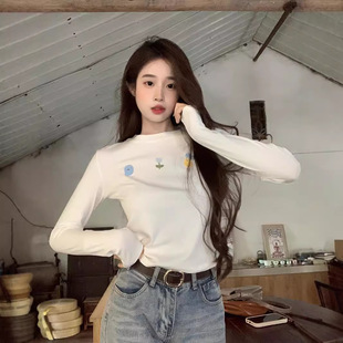 Japanese and Korean Style Casual Long-Sleeved T-Shirt Women's 2024 Embroidered Spring and Autumn Thin Slim-Fit Base Shirt Round Neck Fashionable Stylish Shirt