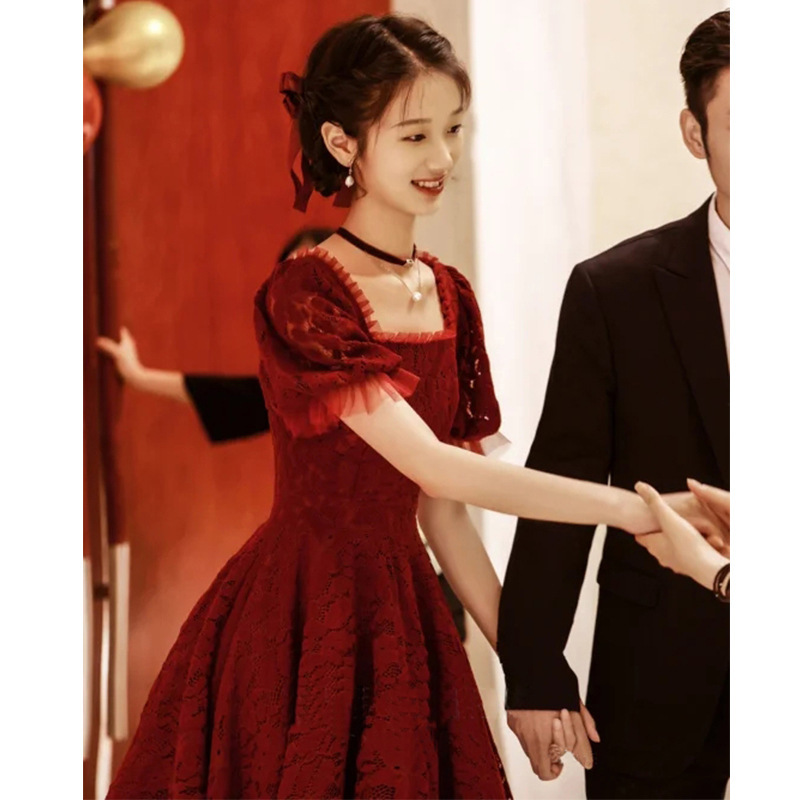 Bride's Lace Dress for Toasting, 2026 New Summer Style, Red Square-Neck Puff Sleeve Engagement Dress