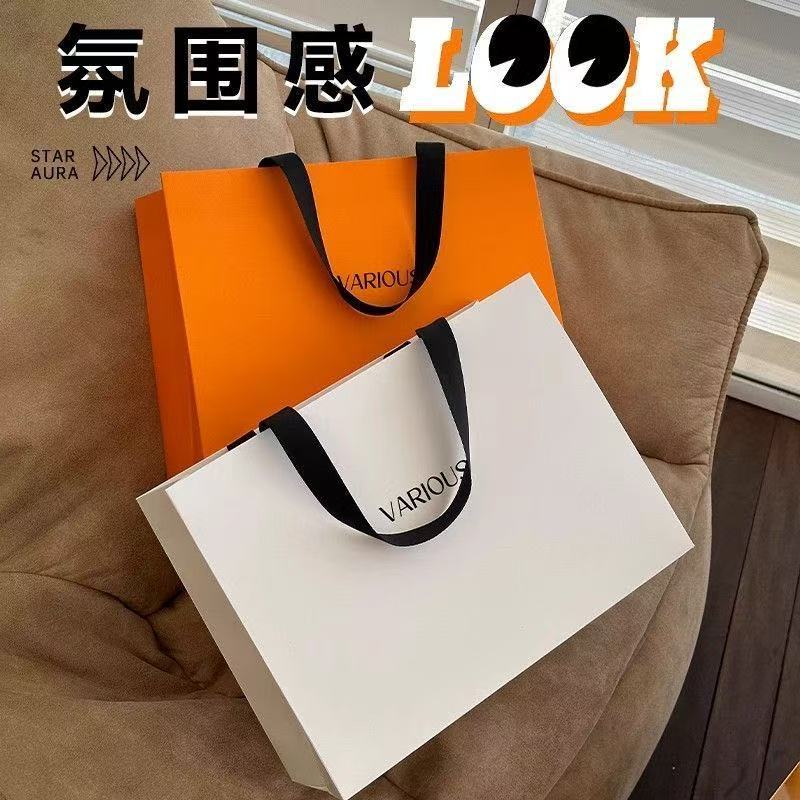 tienda de ropa bolsas de mano personalizadas de alto nivel lujo ligero estilo salón de belleza tienda de ropa de mujer bolsas de regalo bolsas de papel personalizadas logotipo impreso image 5