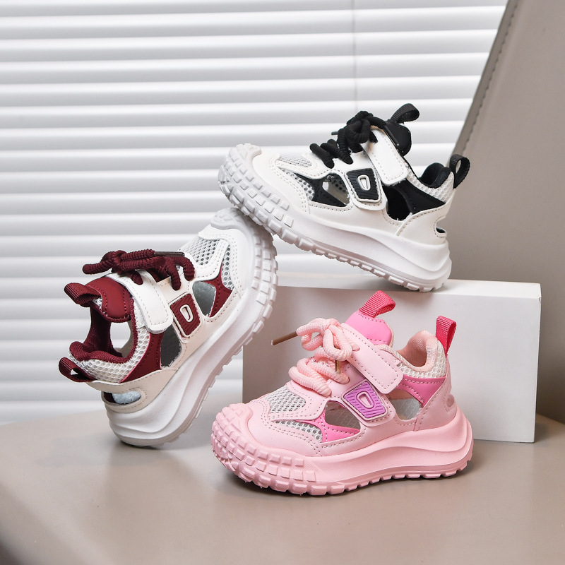 Zapatos de malla transpirables de una sola red 2025 verano nuevos zapatos casuales para niños, niños y niñas, sandalias deportivas Baotou al por mayor