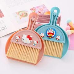 Small broom and dustpan set for household desktop cleaning, cute sweeping garbage shovel, cartoon children's mini broom broom