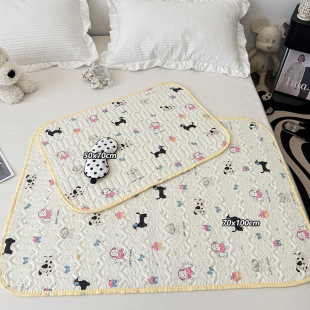 Cute Polka Dot Dog Baby Non-Slip Urine-Proof Thin Mat for Girls during Menstrual Period to Prevent Side Leakage and Change Care