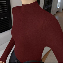 2025秋冬新款修身长袖内搭打底红色半圆领毛衣半高领针织衫女上衣