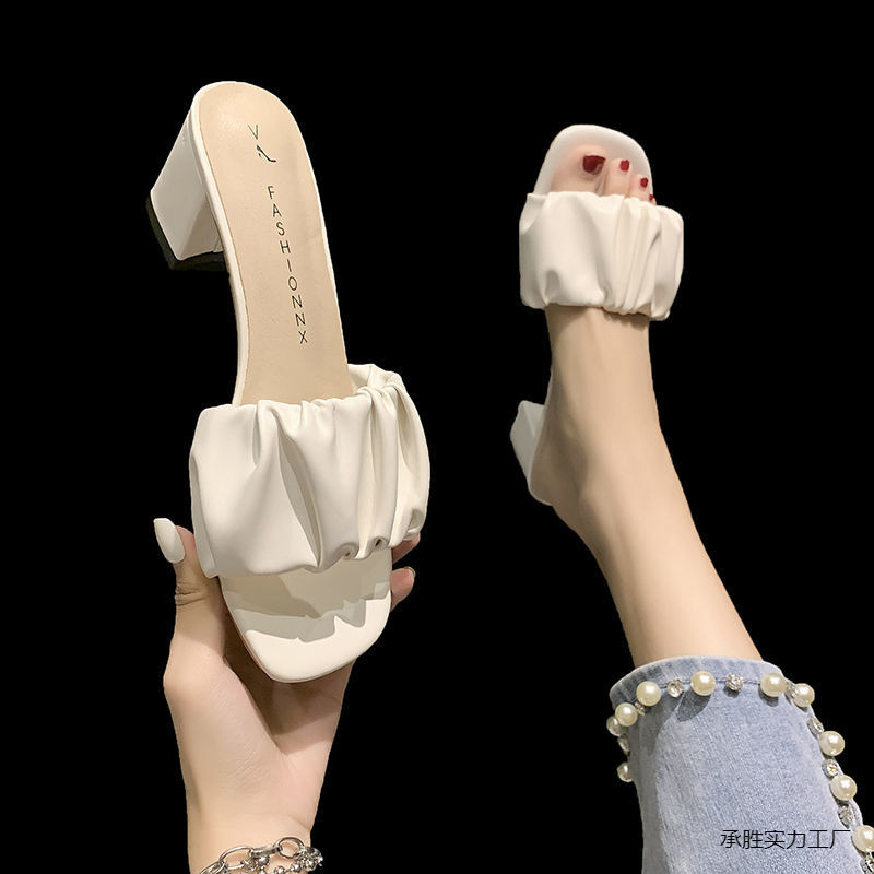Summer fashionable mules heels