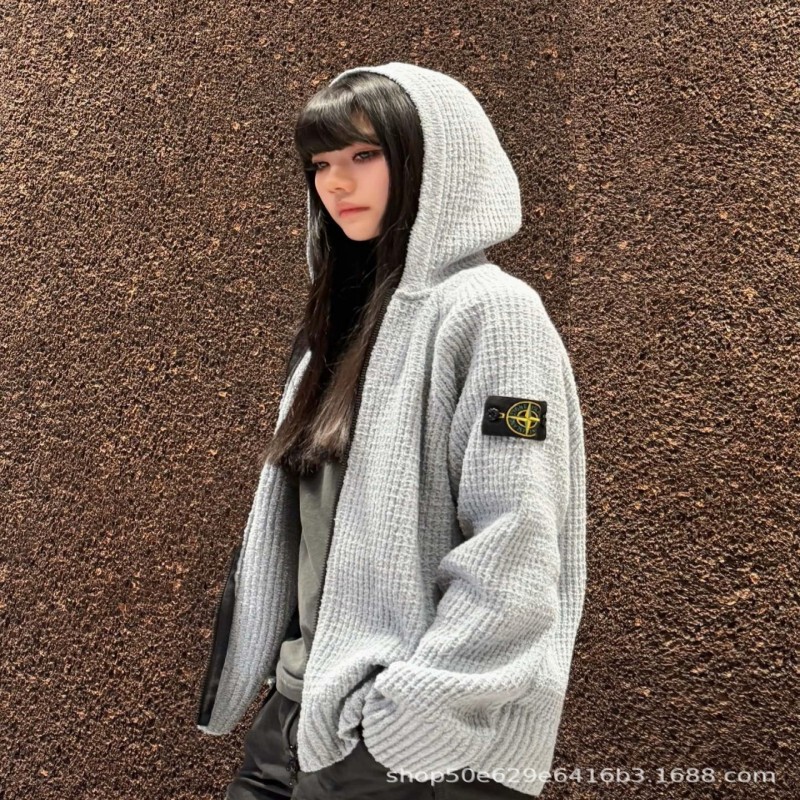 ST brand's matching waffle-knit hooded cardigan, a loose-fitting, zip-up sweatshirt for women, perfect for autumn and winter, and a versatile sweater that's currently trending ST brand's matching waffle-knit hooded cardigan, a loose-fitting, zip-up sweatshirt for women, perfect for autumn and winter, and a versatile sweater that's currently trending