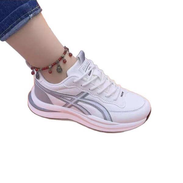 Lightweight ultra light breathable running sneakers for leisure
