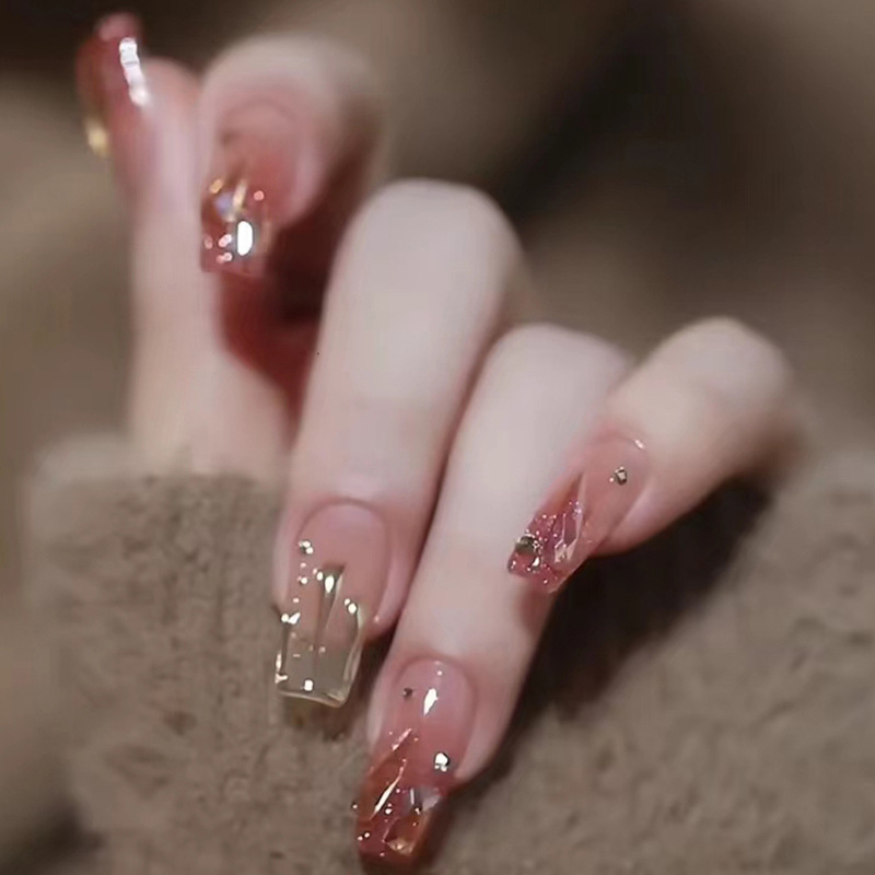 Wearing Armor Summer Nail Art Gentle Temperament Flame Broken Diamond False Nail Drill Manicure Pieces Short Ballet nails Wearing Armor Summer Nail Art Gentle Temperament Flame Broken Diamond False Nail Drill Manicure Pieces Short Ballet nails