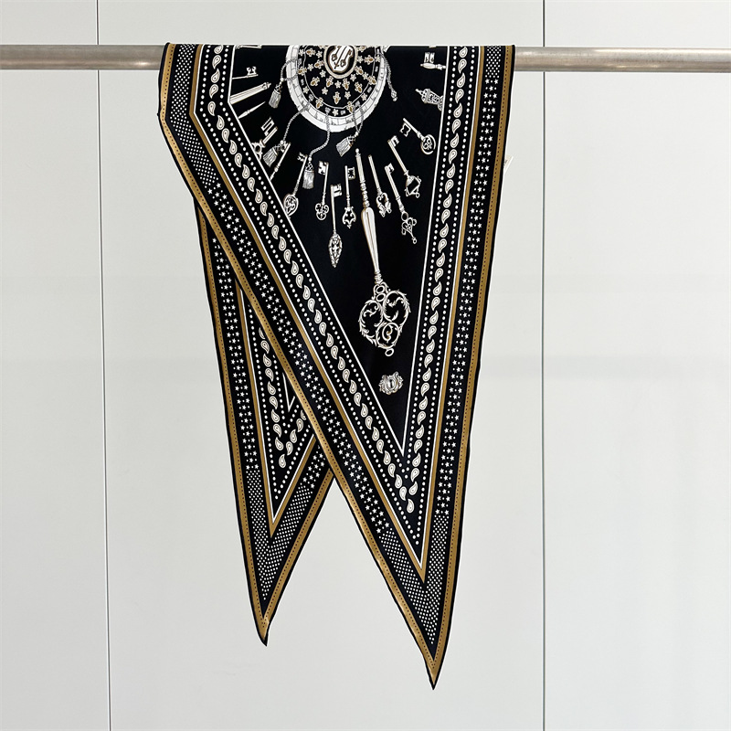 다이아몬드 블랙 골드 열쇠