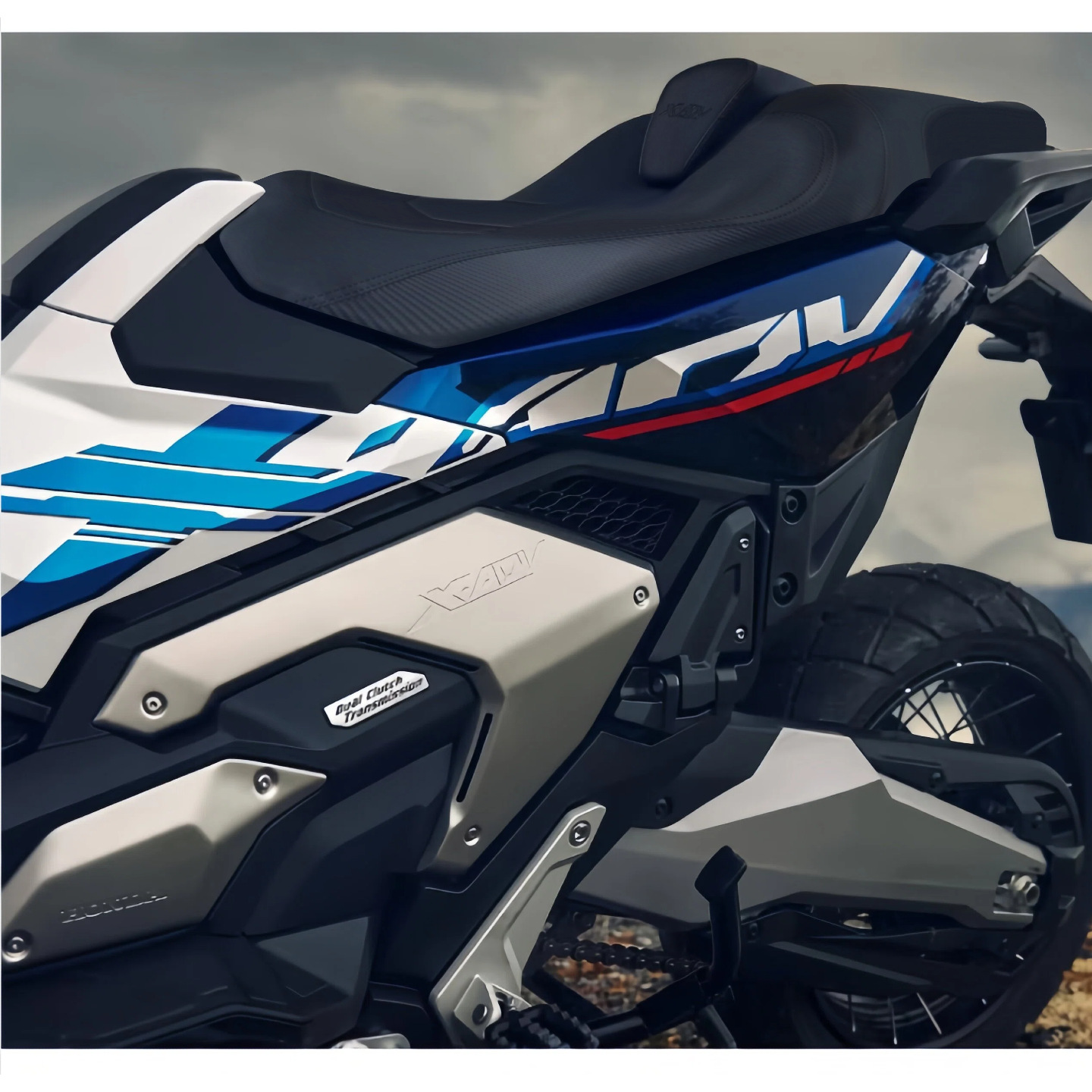 Suitable for 25-26 model Honda XADV750 seat cushion modification, FORZA750 Forza 750 modified integrated soft seat cushion