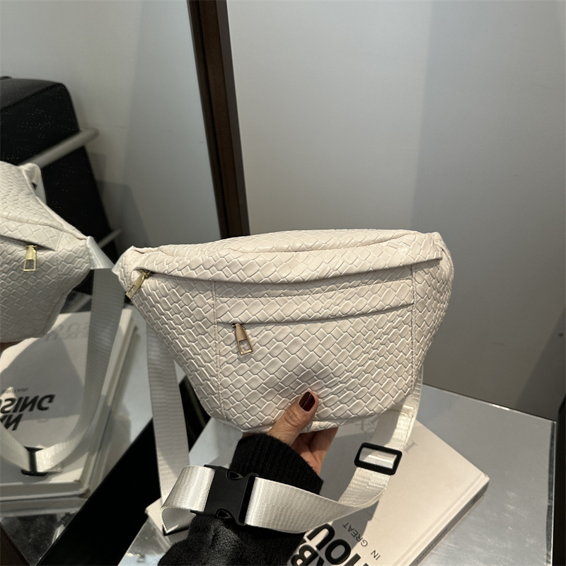 Bolsas casuales de color sólido 2025, nueva personalidad, bolsas de pecho de mujeres, bolsas de cambio, bolsas de moda de tejido de mujeres