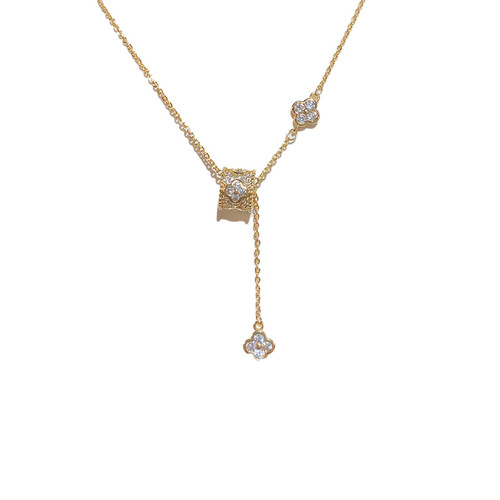 Light luxury niche design, high-end, small waist, four-leaf flower necklace, tassel, sweet temperament, fashionable and versatile clavicle chain