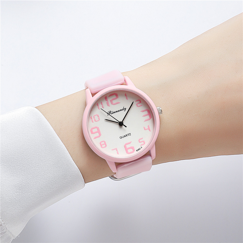 Casual Geometric Horseshoe Buckle Quartz Women's Watches display picture 2